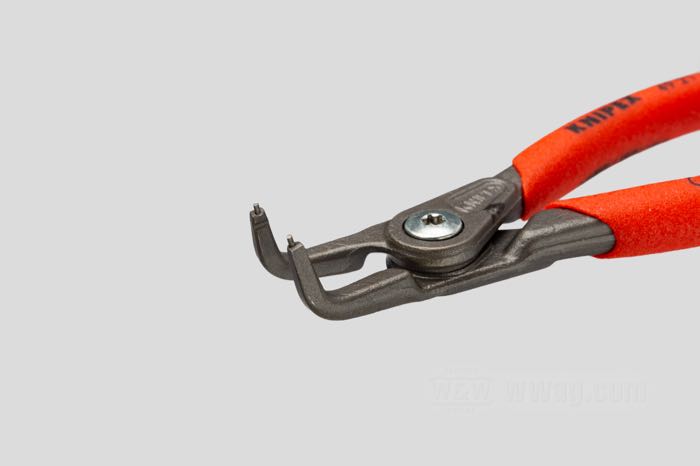 Pince pour anneaux de retenue de KNIPEX; abrbres de 3 - 10 mm; parkerisé, 90°; longueur: 130 mm; Allemagne; poids brut: 100 g