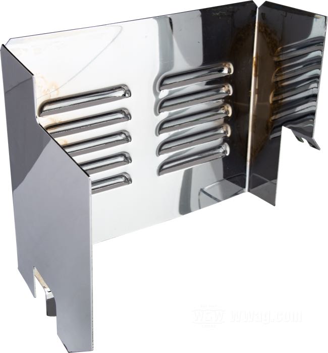 Coperchio; per Batteria; atto per FL/FLH 1970-1984; a lato; acciaio, cromato, con fessure d’aerazione; L x A x P: 210 x 166 x 130 mm; rimpiazza OEM HD 66378-70; peso lordo: 520 g