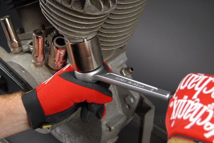 Bussola di The Cyclery; per Bocchettone per tubo scarico; atto per modeli IOE 1200 cu.in; Germania; peso lordo: 300 g