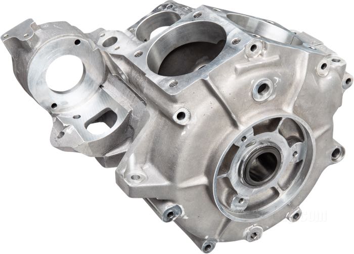 Crankcases by Cannonball; fits Knucklehead 1941-1947; cam shaft bushing ID: 20.66 mm; cast aluminum, cast finish; replaces OEM HD 24520-41; Germany; gross weight: 13.97 kg