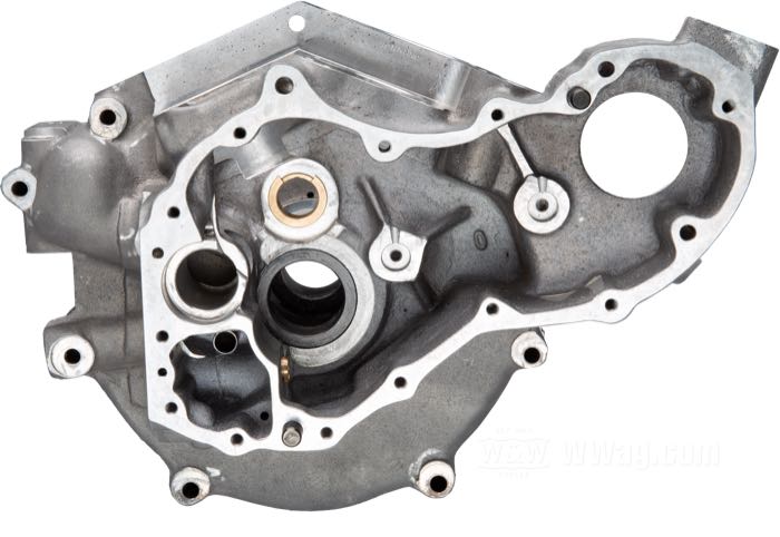 Crankcases by Cannonball; fits Knucklehead 1941-1947; cam shaft bushing ID: 20.66 mm; cast aluminum, cast finish; replaces OEM HD 24520-41; Germany; gross weight: 13.97 kg