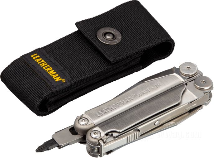 Multitool »WAVE Plus 2H« by Leatherman; stainless steel; net weight: 241 g; length folded: 100 mm; blade length: 74 mm; blade steel quality: 420 HC; with nylon belt sheath; USA; gross weight: 367 g