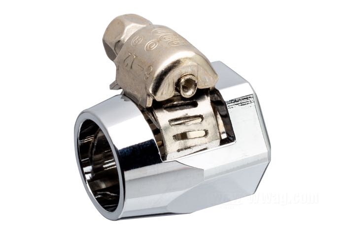 Hose clamp by Earl's Performance Products; aluminum, chrome-plated; for inner Ø: 1/4”; gross weight: 10 g