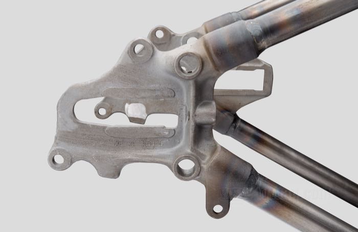 Telaio rigido »Straightleg« di VG Classic Frames & Parts; atto per Knucklehead/Big Twin Flathead 1938-1940; acciaio / ghisa sferoidale, naturale; rake: 28 °; rimpiazza OEM HD 2801-36; Paesi Bassi; peso lordo: 37 kg