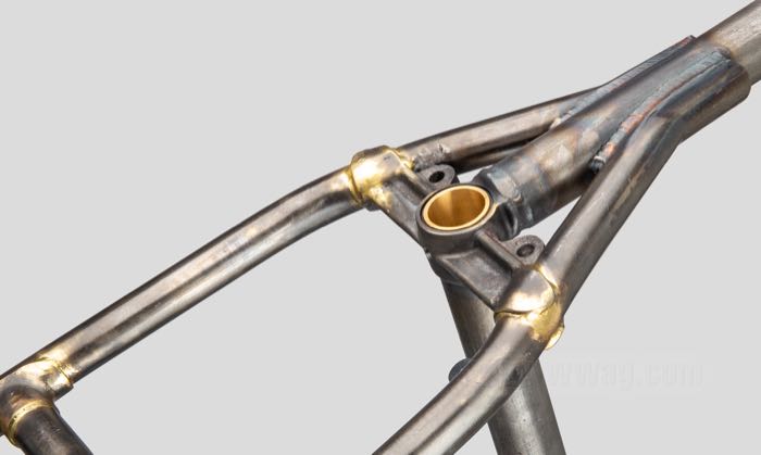 Telaio rigido »Straightleg« di VG Classic Frames & Parts; atto per Knucklehead/Big Twin Flathead 1938-1940; acciaio / ghisa sferoidale, naturale; rake: 28 °; rimpiazza OEM HD 2801-36; Paesi Bassi; peso lordo: 37 kg