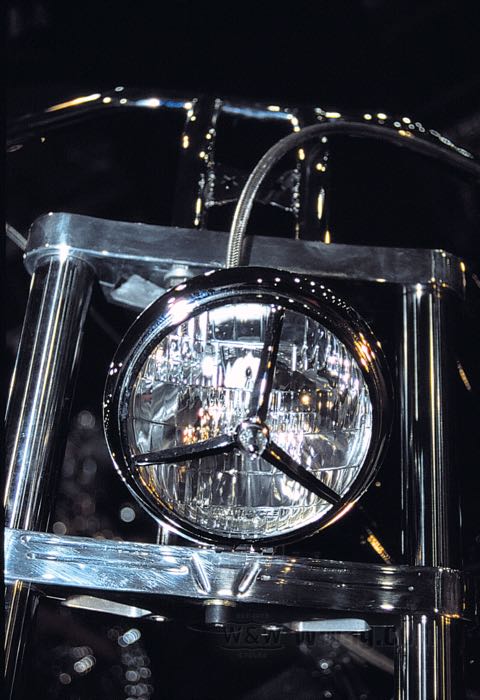 Lamp bezel »Tri Bar«; steel, chrome-plated; Ø 7”; gross weight: 170 g