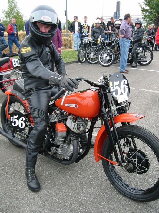 Magneto »XV1922«; apropiado para Flathead 1937→, todos modelos K y Sportster →1970; aluminio fundido / acero; con Kit de cables de encendido y plato adaptador; EE. UU.; peso bruto: 3.79 kg