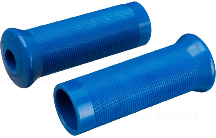 Grip set »CMS«; fits models 1936-1973; duroplastic plastics, light blue; inner-Ø left: 1-1/8 ”; inner-Ø right: 1-1/8 ”; USA; gross weight: 134 g
