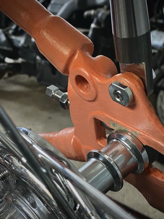 Mounting brackets by Throttle Addiction; for Sissy Bar; for rigid frames; steel, bare, for Ø 9/16” tubing/rod, with Ø 3/8