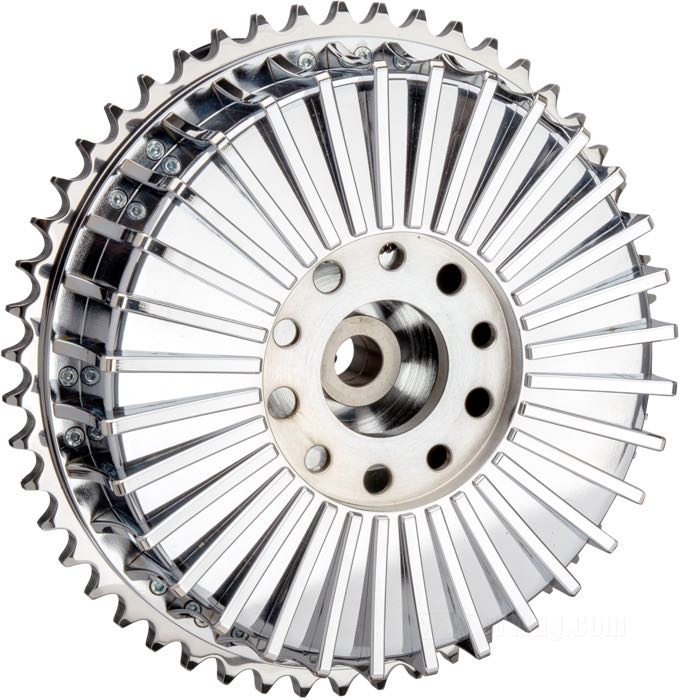 Freno de Kustom Tech; apropiado para bujes con brida 1973-1999; acero / aluminio macizo, cromado, con estrías cromadas; líquido de freno preciso: DOT 3, 4 o 5; peso bruto: 9.4 kg