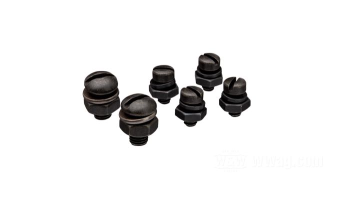 Kit de montaje de Competition Distributing; para Cubrecadena; apropiado para modelos IOE 1926-1929, modelos V 1930-1936; acero, parkerizado; rosca: 1/4”-28 / #10-24; reemplaza OEM HD 030 y 0104; EE. UU.; peso bruto: 33.2 g
