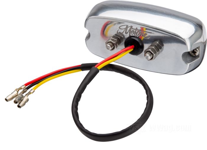 Rücklicht »Gort« von Motone; Aluminiumguss, poliert; B x H x T: 89.5 x 45 x 29.1 mm; Glühlampen-Typ: LED; Gewinde: #10-32; 12 V; mit LED Leuchtmittel; mit Bremslicht; mit Alu-Gehäuse; mit Kennzeichenbeleuchtung; Montagefläche: plan; mit vier Muttern; E4 geprüft; Bruttogewicht: 148.6 g