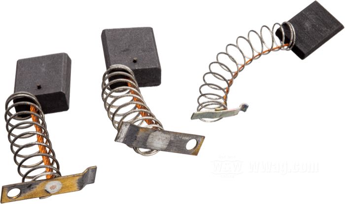 Brush set; for 52 type 3-brush generators; fits Big Twin late 1952-1957, K-model 1952-1957; replaces OEM HD 30425-51; gross weight: 20 g