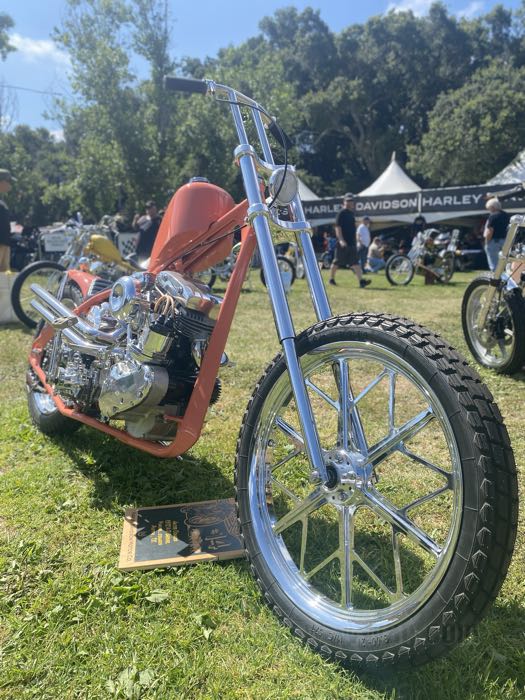 Tire »Baja 100« by Bates; rubber / steel; position: front or rear; 3.00-21 57T; tubeless; permitted rims min-max: 1.60 - 2.15; ECE R75 approved, DOT approved; Germany; gross weight: 4.23 kg