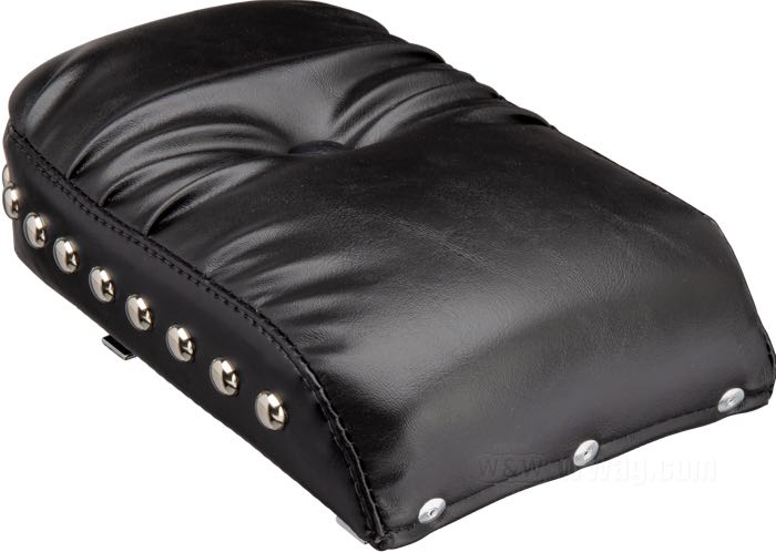 Coussin dossier de Le Pera; pour Dosserets; simili cuir, noir, avec clous et bouton; largeur x hauteur: 155 x 260 mm; USA; poids brut: 900 g