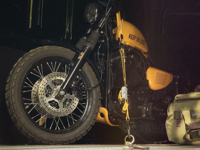 Cinghie da trasporto »Loadmaster« di PanAm; acciaio / nylon, giallo; lunghezza x larghezza: 210 cm x 38 mm; U.S.A.; peso lordo: 1.13 kg