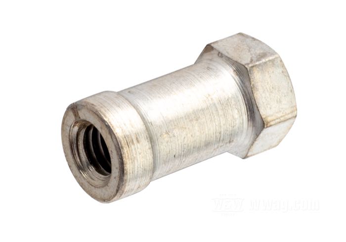 Dado di Colony; per Pompa olio; atto per Big Twin OHV 1936-1967, Sidevalve 1941→; acciaio, CAD (procedimento ZnNi), lungho; esagonale; filettatura: 1/4”-24; rimpiazza OEM HD 591-41 e 24831-41; U.S.A.; peso lordo: 20 g