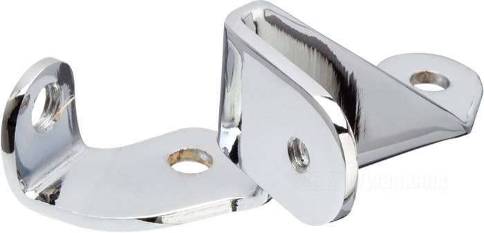 Staffa »OEM Style«; per Cavo frizione / Serbatoio olio; atto per Big Twin 1965-primi 1979; acciaio, cromato; rimpiazza OEM HD 62576-65TA; peso lordo: 150 g