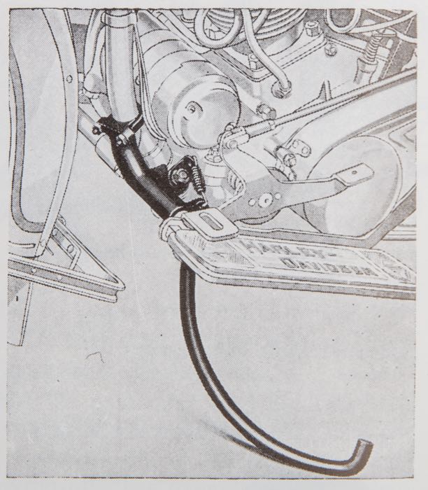 Seitenständer von The Cyclery; passend für V Modelle 1930-1936; Gusseisen, CAD (ZnNi Verfahren), Originallänge; Länge gemäß Zeichnung: 37 cm; mit Montageteilen; ersetzt OEM HD 13201-30, 13200-30, 13202-30, 1723-30 und 0109; Bruttogewicht: 1.78 kg