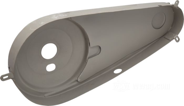 Coperchio primaria esterno di The Cyclery; atto per modelli F e J 1925-1929; acciaio, a fondo preparato; Altezza esterna della campana del pignone motore (A): 56 mm; Altezza interna della campana della frizione (B): 87 mm; Altezza esterna della campana della frizione (C): 88 mm; rimpiazza OEM HD 3801-25; peso lordo: 2.12 kg