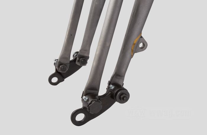 Springer Gabel »Type 1937-1938« von The Cyclery; passend für Knucklehead 1936, Big Twin 1937-early 1946; Stahl, blank, Innengewinde Steuerkopf: 3/4”-14 UNS, Außengewinde Steuerkopf: 1”-24 UNS; Länge: 48.5 cm; Rake: 0 °; Über-/Unterlänge: Serie; mit Schmiernippel 1924-early 1938 und Schmiernippel late 1938→; ersetzt OEM HD 2601-36 und 45515-36; Europa; Bruttogewicht: 20 kg