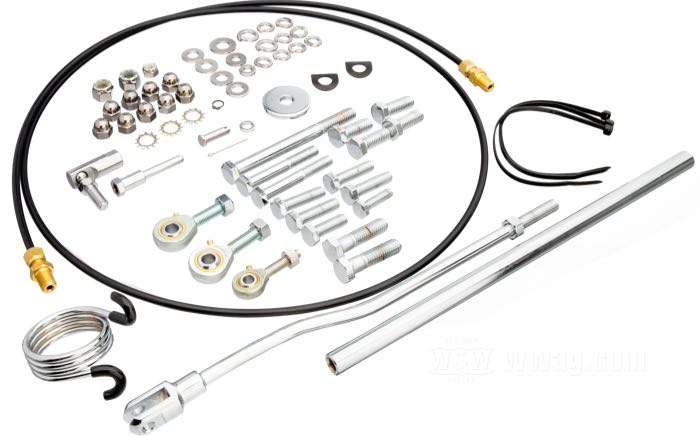 Vorverlegte Fußrastenanlage »Custom«; für Vorverlegte Fußrastenanlagen für Big Twin; passend für 4-Gang Big Twin →1984, Softail 1986-1999; Stahl, verchromt; erforderliche Bremsflüssigkeit: DOT 5; Bruttogewicht: 6.8 kg