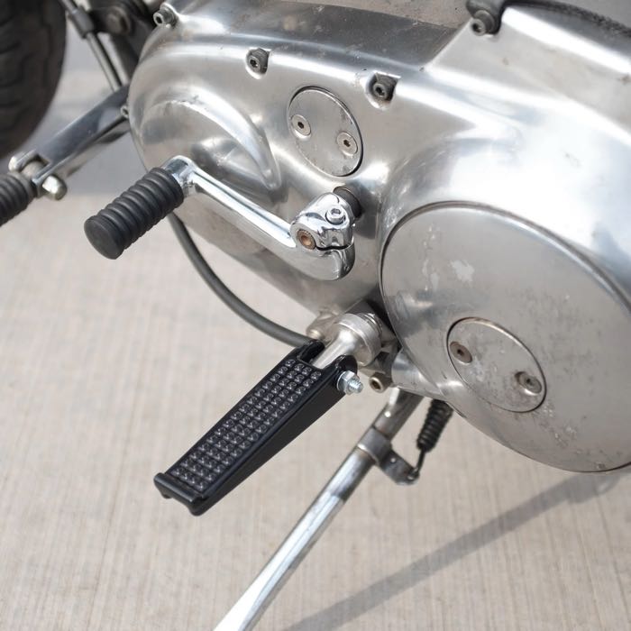 Mid Controls von Prism Supply Co.; passend für Sportster 1991-2003; Edelstahl / Stahl, trommelpoliert; USA; Bruttogewicht: 1.78 kg