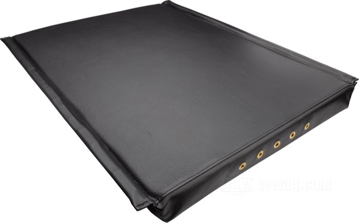 Cuscino di The Cyclery; atto per Servi-Car 1942-1967; vinile, nero; L x L x A: 600 x 850 x 60 mm; con bande montaggio magnetiche; rimpiazza OEM HD 84945-32; U.S.A.; peso lordo: 3.8 kg