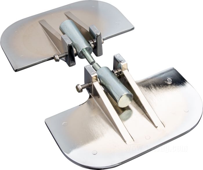 Marche-pieds; pour passager; adaptable à modèles avec fixation type «Stud Mount»; acier / aluminium / caoutchouc, chromé; poids brut: 1.4 kg