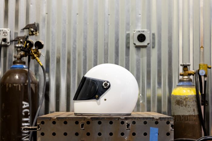 Visier von Biltwell Inc.; für Gringo S Integralhelme; Polycarbonat, leicht getönt; Bruttogewicht: 146 g
