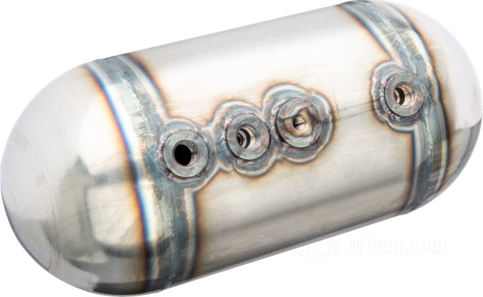 Öltank »Domed« von Lowbrow Customs; Stahl, blank, Befestigungsgewinde: 5/16”-18; Länge: 247 mm; Ø 128 mm; Volumen: 2.84 l; Einfüllstutzen: 1-5/16