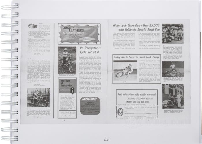 Libro »The Harley-Davidson Panhead Years Vol 5. - January 1961-December 1965«; carta; larghezza x altezza: 28 x 21 cm; di Steve Slocombe; spiralatura; a colori + bianco e nero; 309 pagine; inglese; ISBN: 9781739135874; peso lordo: 1.13 kg