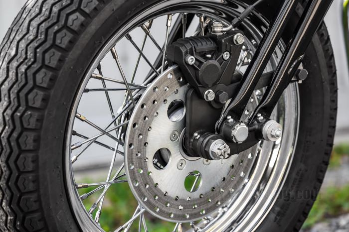 Kit de conversion en frein à disque »SpringBrake« de Cannonball; pour fourches Springer Classic; pour moyeu Star (étoile); acier / aluminium, parkerisé, Ø disque frein: 10”; liquide de frein obligatoire: DOT 4 ou 5; Ø de l'axe: 17.5 mm; poids brut: 7.2 kg