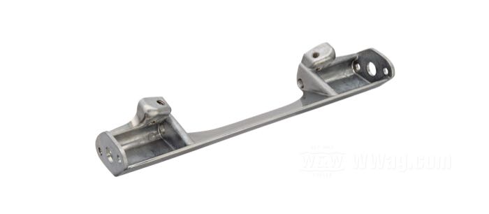 Staffa; per Frecce; atto per FL, FLH 1963-1973; alluminio fuso, lucidato; larghezza: 227 mm; Punto installazione: posteriore; rimpiazza OEM HD 68526-63; peso lordo: 140 g