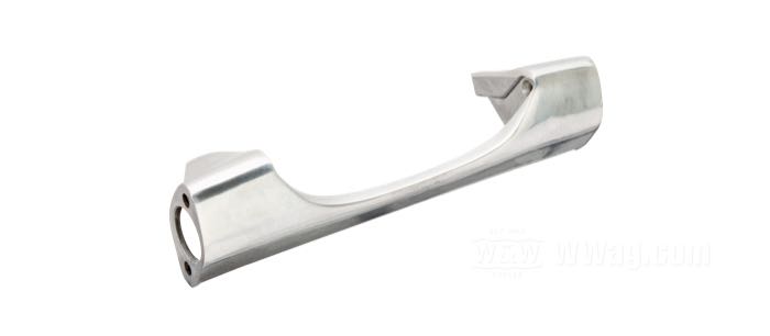 Staffa; per Frecce; atto per FL 1974-1984, FLST 1986→, FLT/FLR 1991→; alluminio fuso, lucidato; larghezza: 210 mm; Punto installazione: posteriore; rimpiazza OEM HD 68510-74A; peso lordo: 380 g