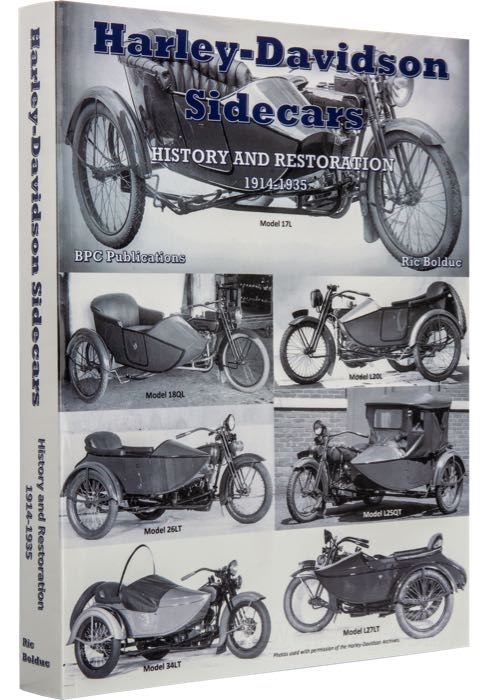 Libro »Harley-Davidson Sidecars - History and Restoration 1914-1967«; papel; ancho x alto: 28 x 21 cm; de Ric Bolduc; encuadernación rústica; color + blanco y negro; 559 páginas; inglés; ISBN: 9798985498400; peso bruto: 1.51 kg