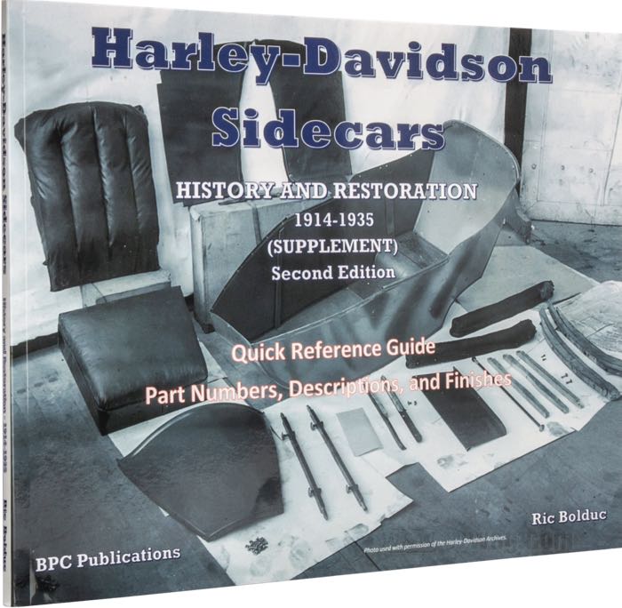 Buch »Harley-Davidson Sidecars - History and Restoration 1914-1967«; Papier; Breite x Höhe: 28 x 21 cm; von Ric Bolduc; Softcover; farbig und schwarz-weiß; 94 Seiten; englisch; ISBN: 9798985498417; Bruttogewicht: 277 g
