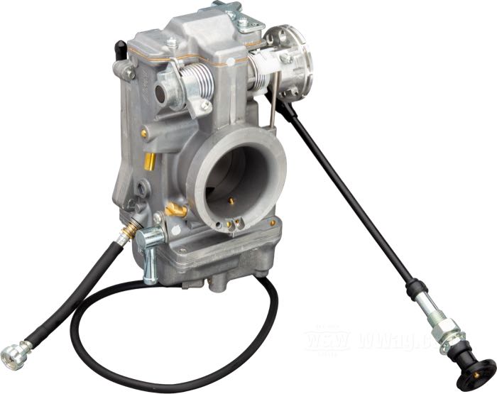 Carburatore a valvola »HSR42« di Mikuni; atto per Shovelhead 1966-1984; alluminio fuso / acciaio; con collettore, fascette e filtro aria con coperchio cromato; AVVERTENZA: usa cavi apertura/chiusura di 1990→; peso lordo: 2.88 kg