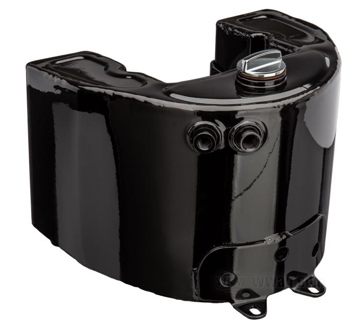 Öltank; passend für Knucklehead 1936; Stahlblech, schwarz; Ablassschraube: 5/8”-18 UNF; Einfüllstutzen: 1-1/4”-20; Anschlussgewinde: 3/8“-24 / 1/2”-20; ersetzt OEM HD 3503-36; Bruttogewicht: 3.37 kg