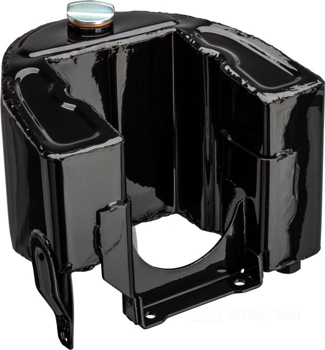 Serbatoio olio; atto per Knucklehead, Big Twin Flatheads 1937; lamiera d'acciaio, nero; vite spurgo: 3/4”-20 UNF; bocchettone: 1-1/4”-20; rimpiazza OEM HD 3503-36; peso lordo: 3.34 kg