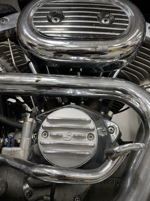 Zündungsdeckel »BigFin« von Bates; passend für Big Twin 1970-1998, Softail 1999, Sportster 2004-2020; Aluminiumguss, Guss-Finish / poliert; Spanien; Bruttogewicht: 113 g