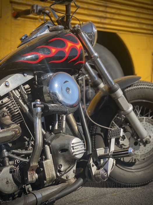 Zündungsdeckel »BigFin« von Bates; passend für Big Twin 1970-1998, Softail 1999, Sportster 2004-2020; Aluminiumguss, Guss-Finish / poliert; Spanien; Bruttogewicht: 113 g
