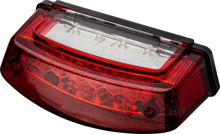 Fanalino posteriore; L x A x P: 16 x 6.5 x 9 cm; tipo di lampadina: LED; Gemma: rosso; 12 V; 0.5 W / 2.7 W; senza blocchetto di montaggio; con luce freno; con illuminazione targa; senza portatarga; superficie di fissaggio: piana; distanza dei forati di fissaggio: 110 mm (2 x M6) mm; peso lordo: 290 g