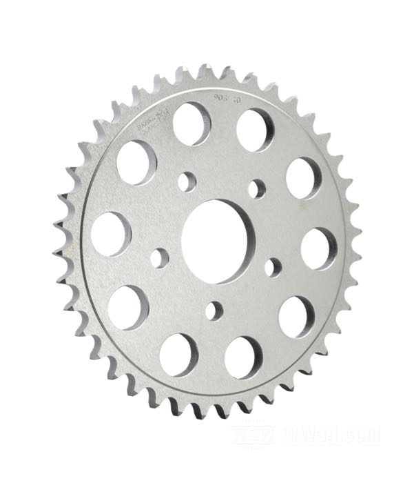 Couronne à chaîne; adaptable à Sportster 1986-1992; aluminium 7116 T6, argenté, satiné; déport: 0 mm; nombre de dents: 40; pas: 530 (5/8” x 3/8”); Ø collier centrage: 50 mm; USA; poids brut: 640 g