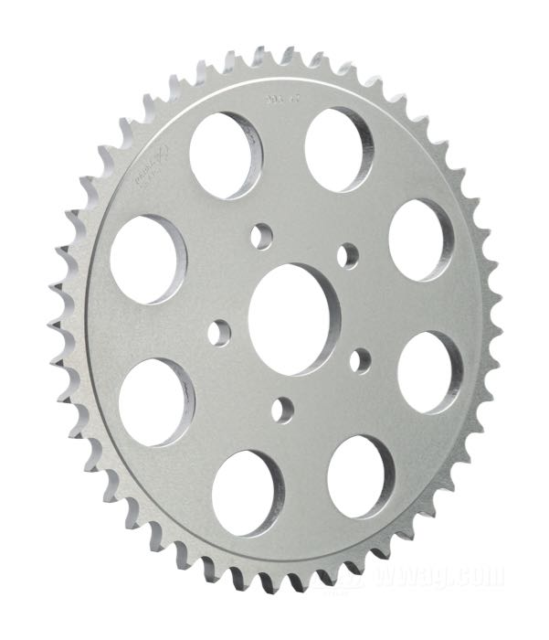 Couronne à chaîne; adaptable à Sportster 1986-1992; aluminium 7116 T6, argenté, satiné; déport: 0 mm; nombre de dents: 47; pas: 530 (5/8” x 3/8”); Ø collier centrage: 50 mm; USA; poids brut: 851 g