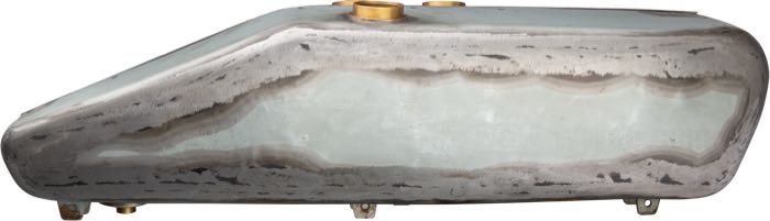 Benzin- und Öltanks »Racing«; passend für IOE Modelle 1916-1921; Stahlblech; Volumen: 8 l; erforderliche(r) Tankdeckel: Schraubgewinde 1.5”-24; erforderlicher Benzinhahn: 1/8” NPT; Bruttogewicht: 13.5 kg
