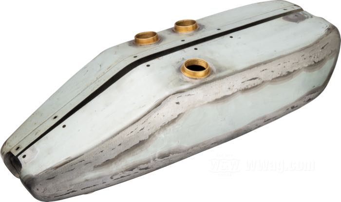 Benzin- und Öltanks »Racing«; passend für IOE Modelle 1916-1921; Stahlblech; Volumen: 8 l; erforderliche(r) Tankdeckel: Schraubgewinde 1.5”-24; erforderlicher Benzinhahn: 1/8” NPT; Bruttogewicht: 13.5 kg