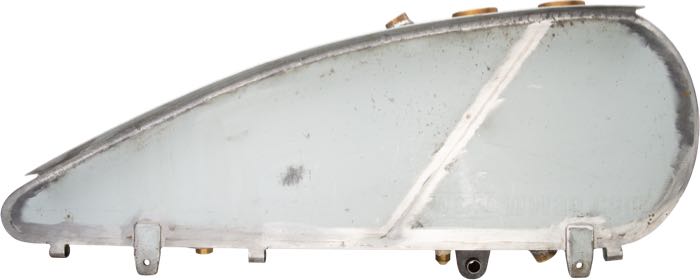 Gas and oil tanks by The Cyclery; fits 21” Singles 1926-1930, 45” V-Twins early 1929; sheet steel; volume: 11 l; required gas cap: screw-in 1.5”-24; required petcock: 1/8” NPT; replaces OEM HD 3501-26, and 3502-26; gross weight: 14.5 kg
