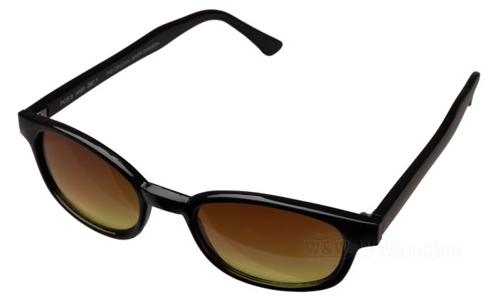 Sonnenbrille von Original KD’s; Polycarbonat; Breite: 132 mm; Material der Gläser: Polycarbonat; Farbe/Typ der Gläser: bernstein; Breite der Gläser G: 47.5 mm; mit Stoffetui; Bruttogewicht: 25 g