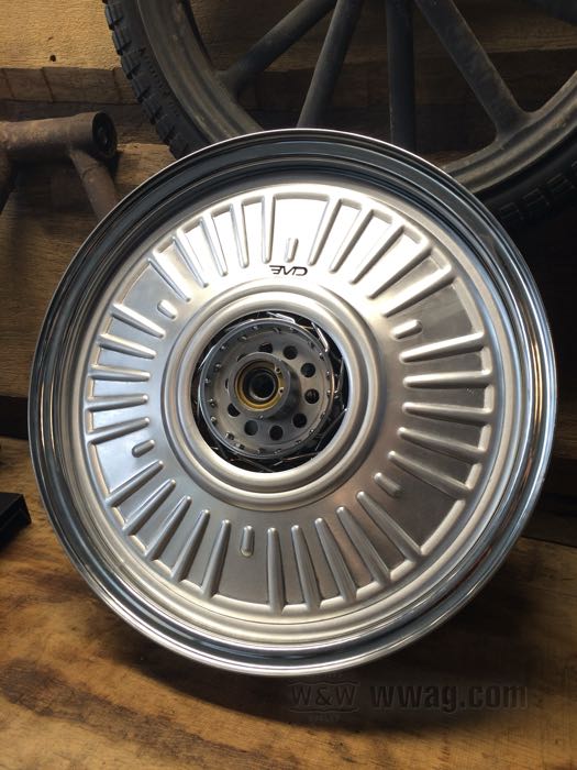 Cache-rayons »Toy« de EMD; pour roues 17”; aluminium, naturel; Ø intér.: 134 mm; France; poids brut: 3.04 kg